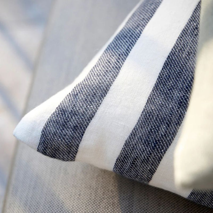 Santi Linen Outdoor Cushion 50x50cm - Navy/White