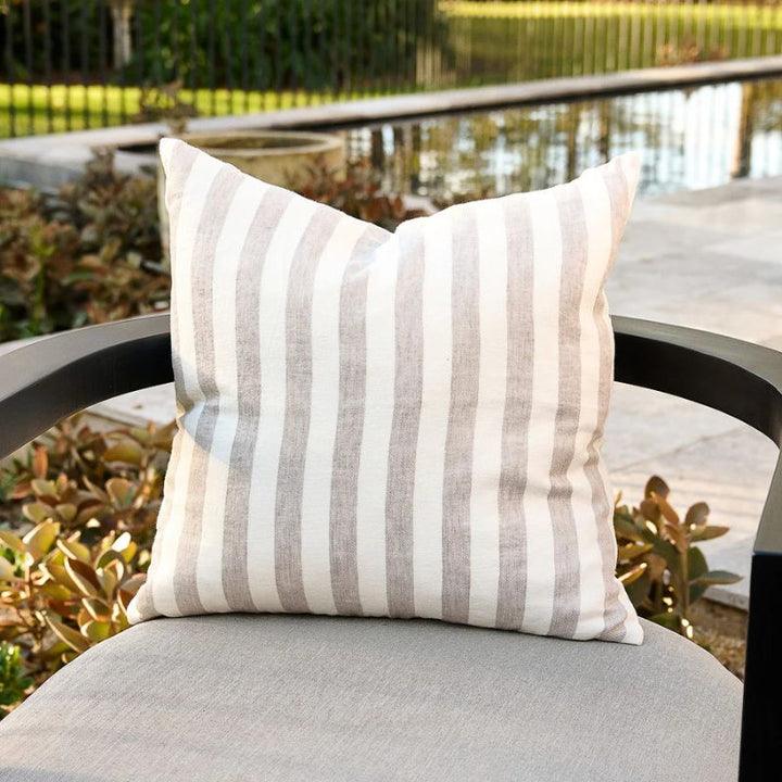 Santi Linen Outdoor Cushion 50x50cm - Silver/White