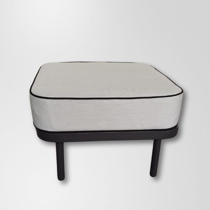 Manhattan Ottoman